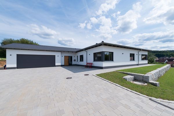 massivholzbau, massivholz, neubau, einfamilienhaus, efh, bungalow, holzhaus